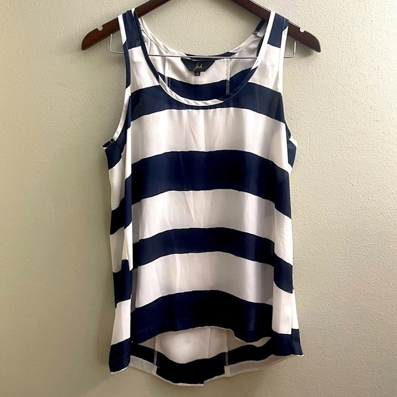 Jack Tops - Jack Scoop Neck Stripe Tank Top Blue White
Small​